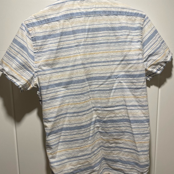 Express lightweight button up, men’s small - Picture 2 of 3